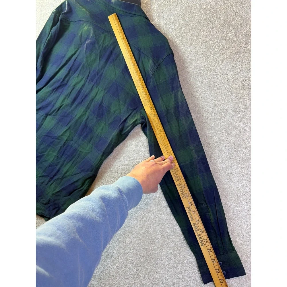Levi's Flannel Shirt Mens Medium Pine Green Plaid Long Sleeve Button Down SEE